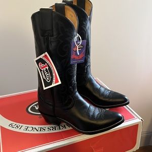 Western Pull On Justin Boots